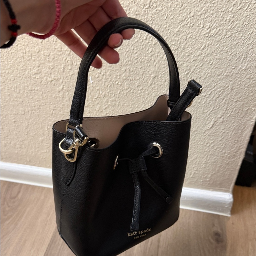 Kate Spade Bucket Purse - Picture 2 of 9